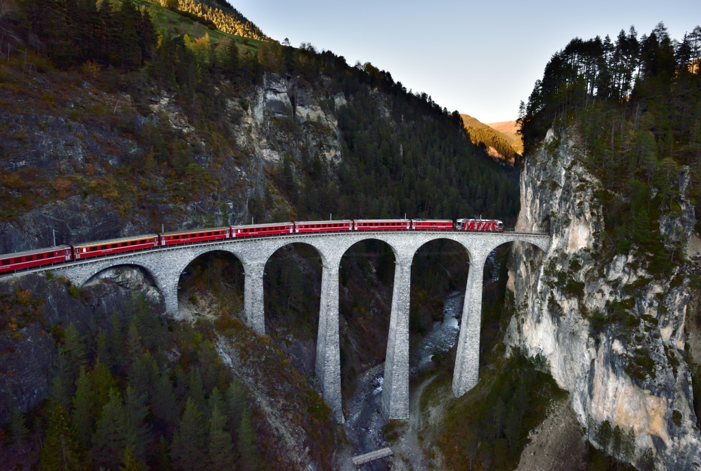 Landwasserviadukt, Bahnlinie der Rhätischen Bahn © Lorenz A. Fischer