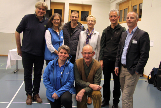 Vorstand des Vereins Parc Ela, Hintere Reihe v.l.n.r.: Samuel Lorez, Sylvia Bärtschi, Cordo Simeon, Martina Lanz, Peter Naegeli, Peder Plaz; Vordere Reihe v.l.n.r.: Partizia Zanini, Paolo Giacometti Vorstand des Vereins Parc Ela, Hintere Reihe v.l.n.r.: Samuel Lorez, Sylvia Bärtschi, Cordo Simeon, Martina Lanz, Peter Naegeli, Peder Plaz; Vordere Reihe v.l.n.r.: Partizia Zanini, Paolo Giacometti