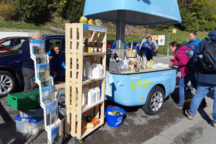 Das Infomobil im Einsatz an der Senda Culinarica