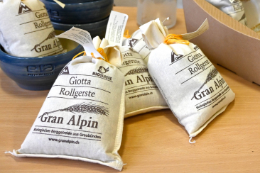 Rollgerste im Säckchen