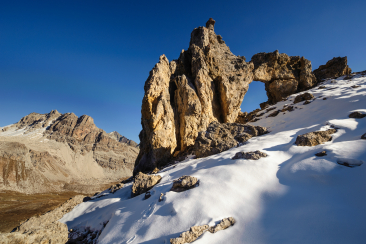 Felsentor im Val d`Agnel auf der Exploratour © Lorenz A. Fischer